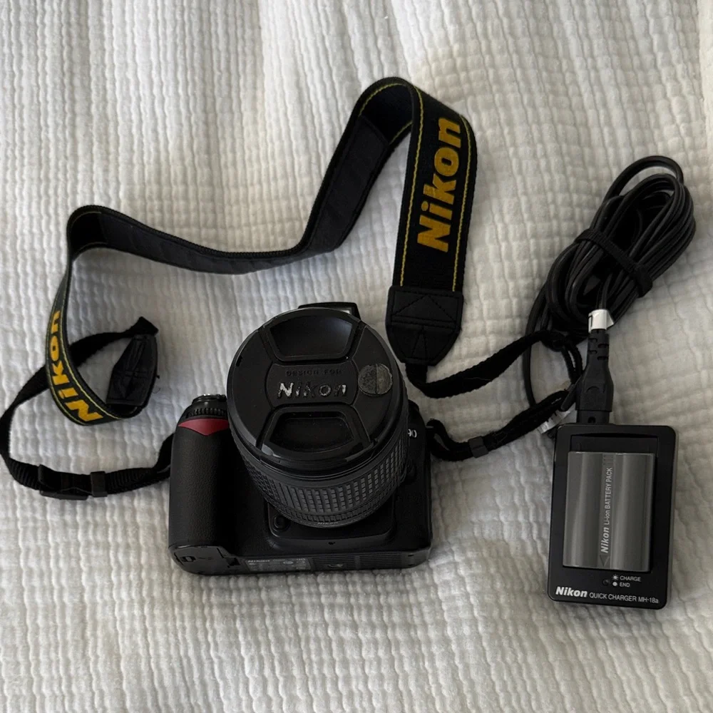 Nikon Black DSLR Camera with Lens and Charger